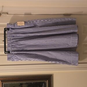 ST. JOHN'S BAY BRAND WOMEN'S PLUS SIZE BLUE AND WHITE STRIPES SKIRT SIZE…